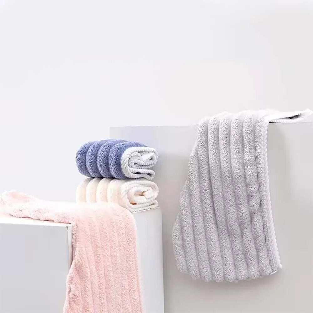 serviette cheveux microfibre grise lisere blanc