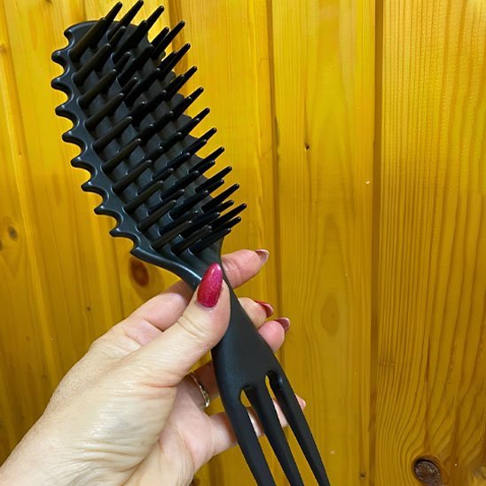 Brosse cheveux bouclés | DémêlDoux - Coiffure et Style